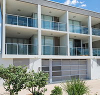 Stunning surfside apartment - Boyd St Woorim - Australian Directory