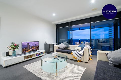 Stunning Views - Hotel Stay On Cavill - Level 24 - Australian Directory 0