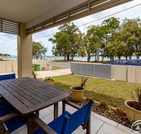 Stunning Waterfront Home with pool - Sylvan Beach Esp Bellara - Australian Directory