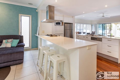 Stunning Waterfront Home With Pool - Sylvan Beach Esp, Bellara - Australian Directory 3