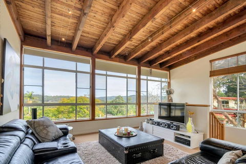 STYLISH & RELAXED LAKE HOME // NARRABEEN - Australian Directory 3