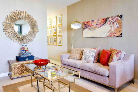 Stylish 1 Bedroom Apartment Amazing City Views - Australian Directory 0