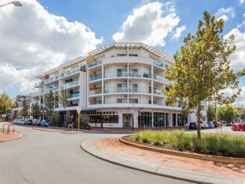 Stylish 2x2 W/ Carpark In Perth - Australian Directory 1