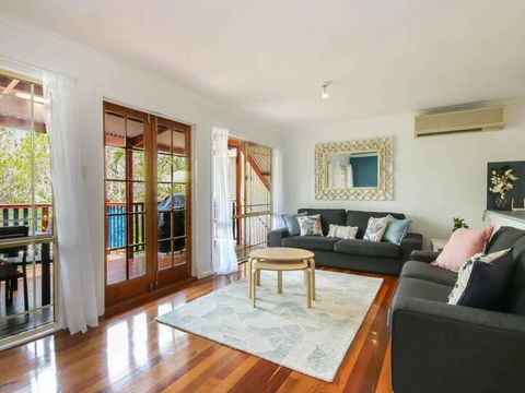 Stylish 3 Bedroom Family Home In Leafy Paddington - Australian Directory 3