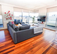 Stylish Modern 3BD Retreat at an Amazing Location - Australian Directory