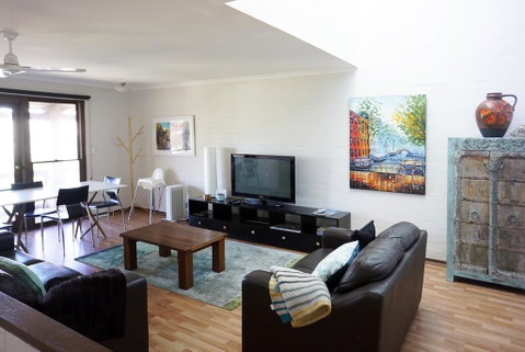Suffolk Villa - Australian Directory 0