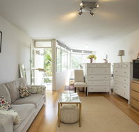 Sunlit studio in the trees walk to the beach - Australian Directory