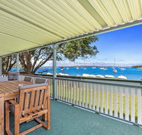 Sunset Beach House - Soldiers Point Sleeps 9 - Australian Directory