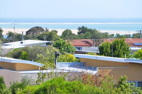 SUNSET WATERS - INLET SIDE - Australian Directory 1