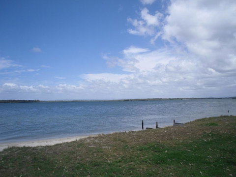Sunsets From Your Front Patio - Sylvan Beach Esp, Bellara - Australian Directory 3