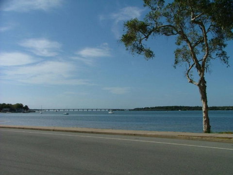Sunsets From Your Front Patio - Sylvan Beach Esp, Bellara - Australian Directory 2