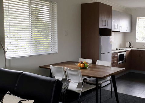 Superb 2 BR Apartment Minutes To CBD- Cen8 - Australian Directory 1