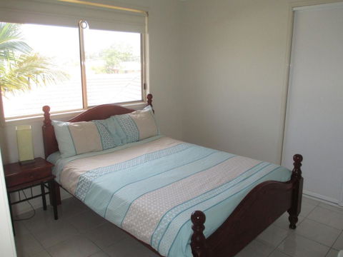 Superb Location - Hervey Bay - Australian Directory 2