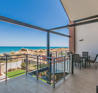 Surf and Sun in Silver Sands - Australian Directory