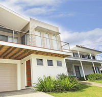 Surf Mist - contemporary seaside duplex - Australian Directory