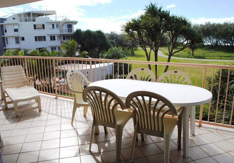 Surfside On The Beach - Australian Directory 3