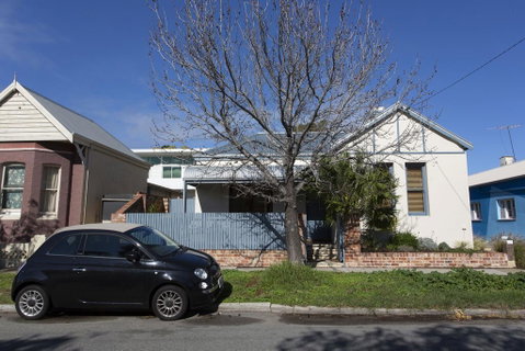 Sweetgum On Lefroy - Australian Directory 1