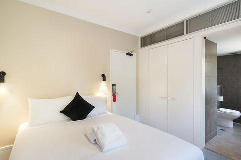Sydney Boutique Hotel - Australian Directory 2