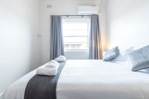 Sydney Junction Hotel - Australian Directory 2