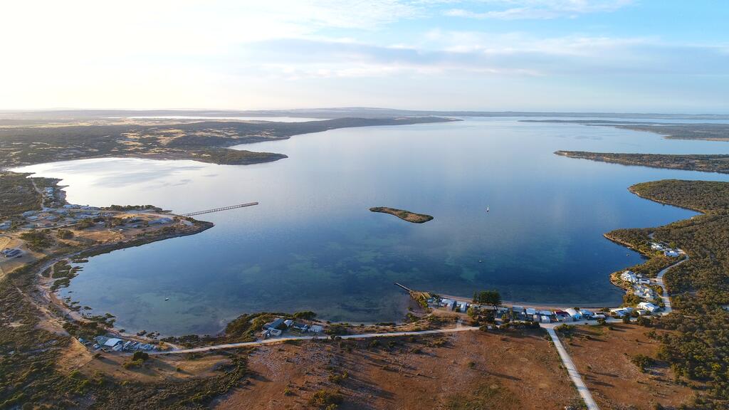Louth Bay SA Australian Directory