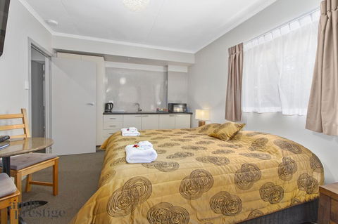 Tall Trees Motel Mountain Retreat - Australian Directory 1