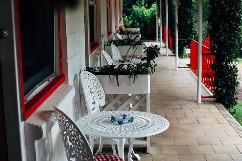 Tall Trees Motel Mountain Retreat - Australian Directory 2
