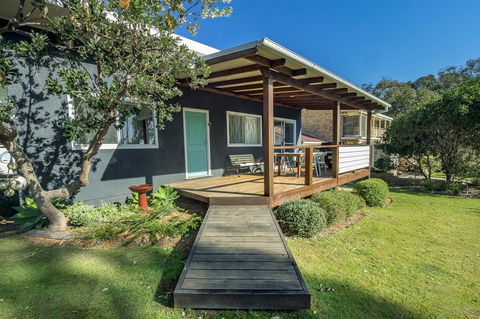 Tallowood Beachfront Cottage - Australian Directory 0