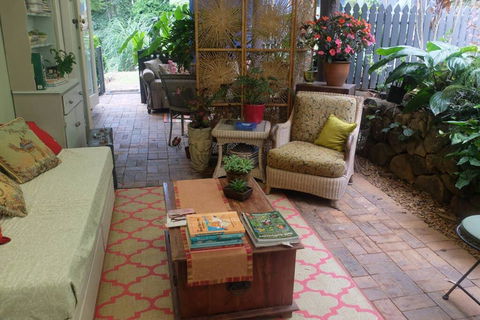 Tamborine Treats - Australian Directory 3