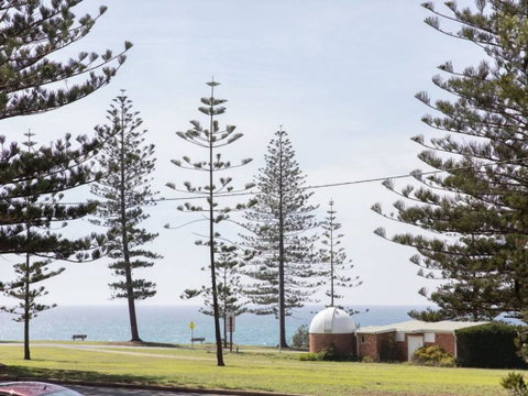 Taranaki Beach House - Australian Directory 1