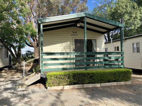 Tatura Cabin & Caravan Park - Australian Directory 0