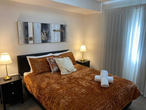 TERRACE LUX FULLY AIR 2 CAR FREE NETFLIX WIFI WINE - Australian Directory 2