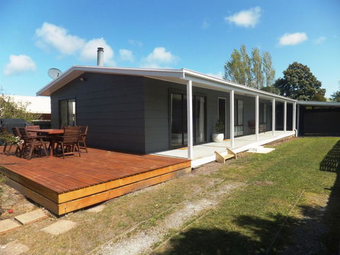TERRIFIC ON TAMARA CRESCENT - Australian Directory 0
