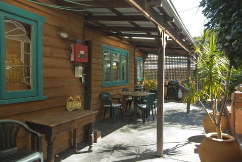 The Beach House - Fremantle - Australian Directory 3