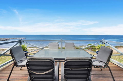 The Beach House - Point Turton - Australian Directory 0