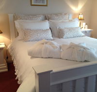 Ellie's Cottages - Australian Directory
