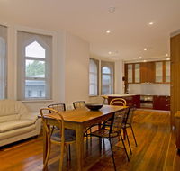 Roxburgh House Apartments - Australian Directory