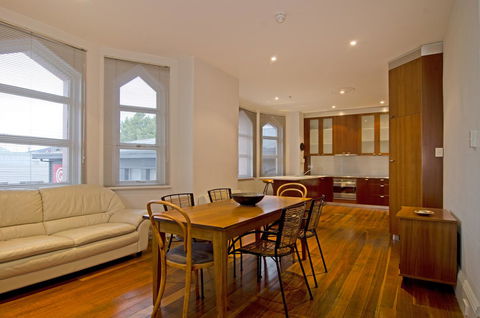 Roxburgh House Apartments - Australian Directory 0