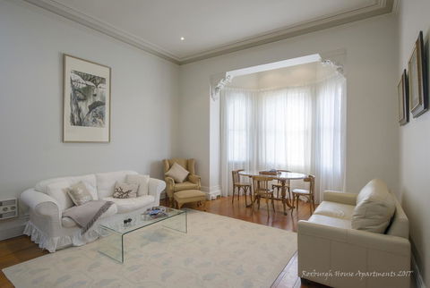 Roxburgh House Apartments - Australian Directory 6
