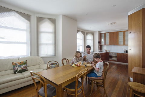 Roxburgh House Apartments - Australian Directory 11