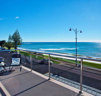 Penguin Waterfront Escape - Australian Directory