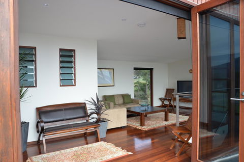 Yolla Beach House - Australian Directory 6