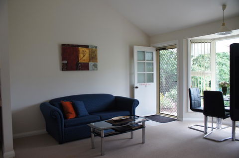 Shearwater Cottages - Australian Directory 5