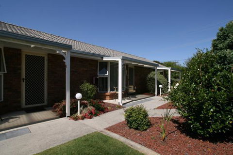 Shearwater Cottages - Australian Directory 19