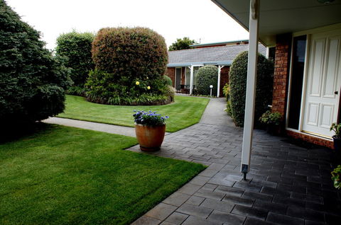 Shearwater Cottages - Australian Directory 0