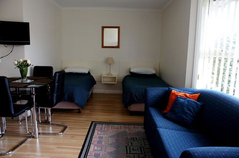Shearwater Cottages - Australian Directory 7