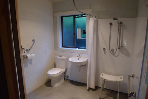 Willaway Motel Apartments - Australian Directory 7