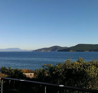 Larus Waterfront Cottage - Australian Directory