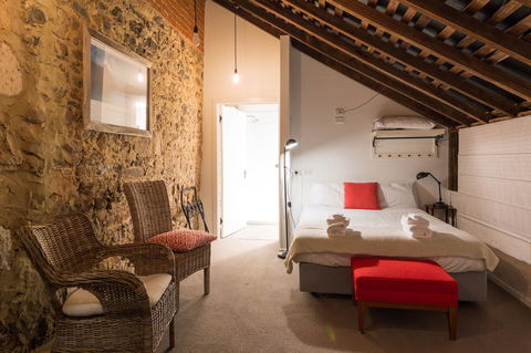 Ratho Farm - Australian Directory 7