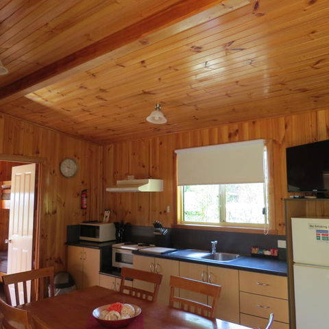 Captain Cook Holiday Park - Australian Directory 34