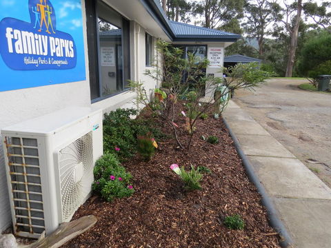 Captain Cook Holiday Park - Australian Directory 30